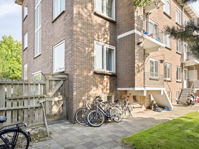 Lijsterbesstraat 18, Leeuwarden
