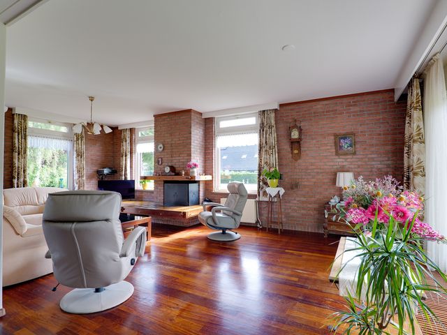 Asserstraat 22, Vries