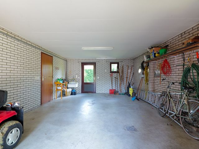 Asserstraat 22, Vries