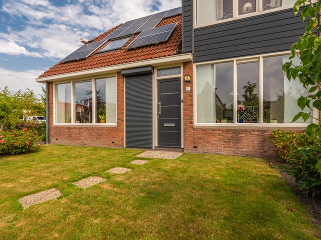 Gasthuislaan 11, Scheemda
