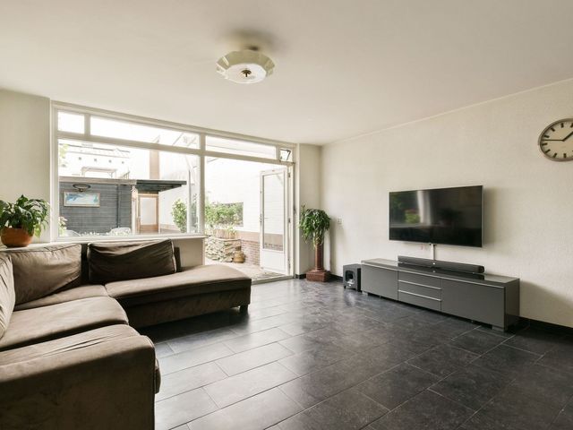 Oudenaardeplantsoen 11, Amsterdam