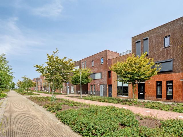 Villa Waterranonkel 35, Waalwijk