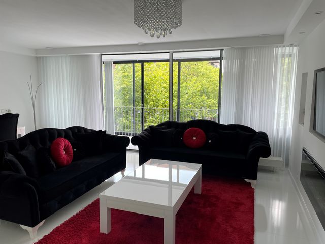 Laan Op Zuid 736, Rotterdam