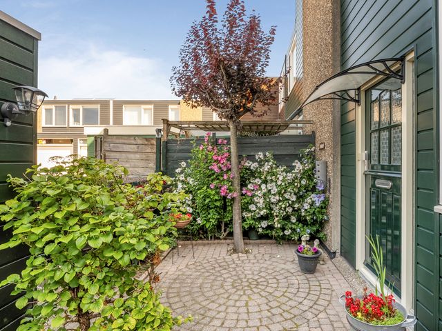 Middelzand 2611, Julianadorp