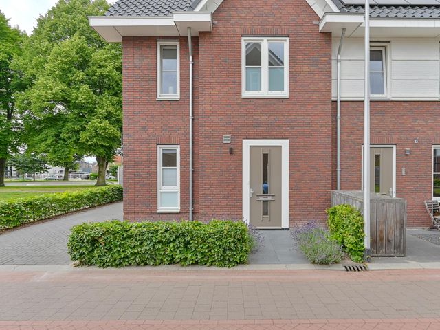 Menso Altinghof 1, Hoogeveen