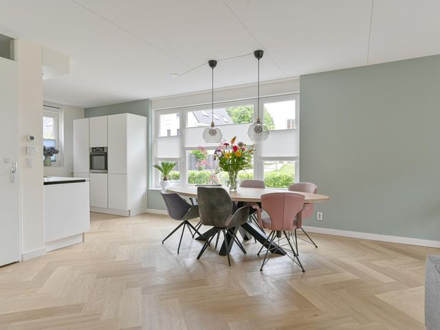 Menso Altinghof 1, Hoogeveen