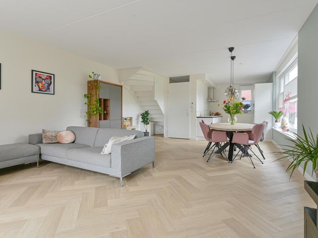 Menso Altinghof 1, Hoogeveen