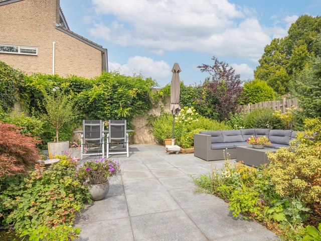 Aardbolhof 3, Maarn