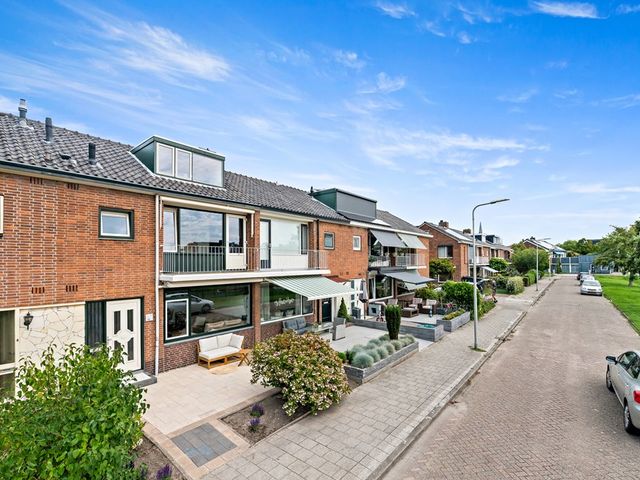 Slot de Houvelaan 48, Maasland
