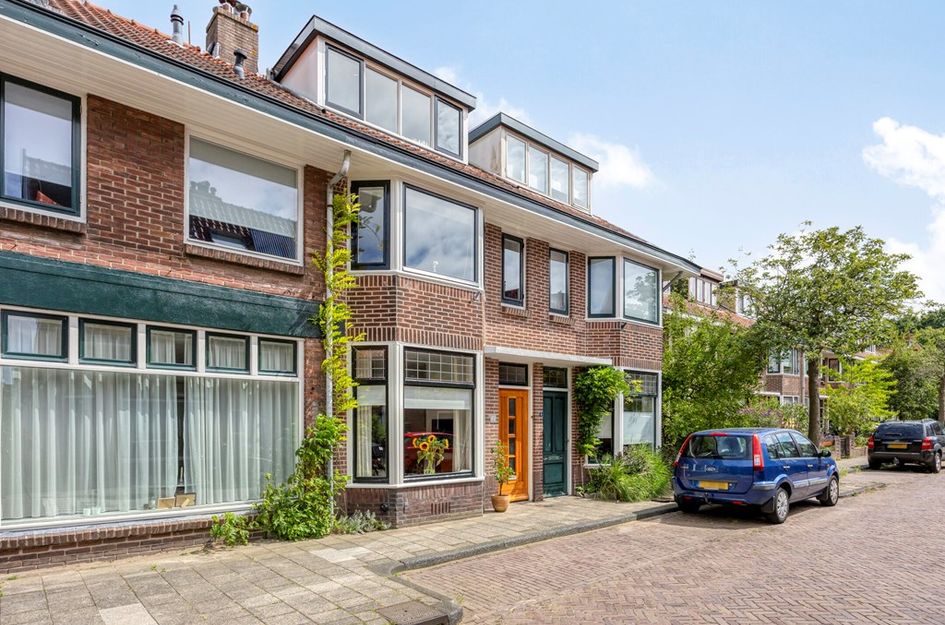 Van der Hoevenstraat 2