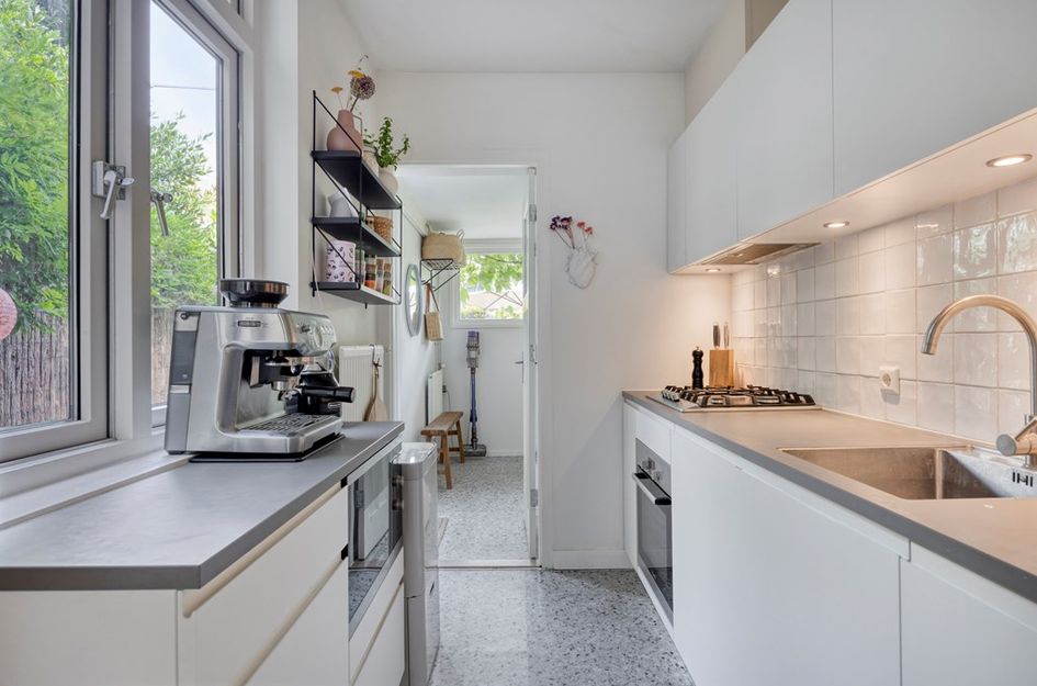 Van der Hoevenstraat 2