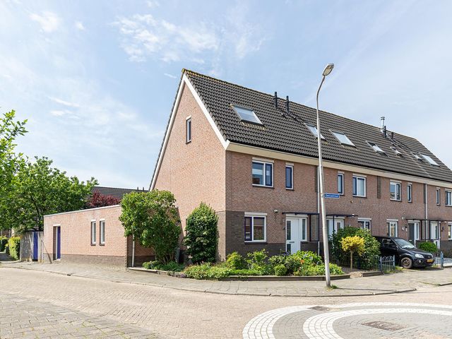 Zwaluwstraat 43, Sliedrecht