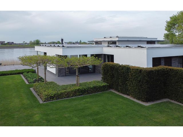 De Gorzen 7, Groot-Ammers