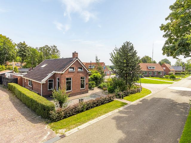 Scheemdermeersterweg 13, Scheemda