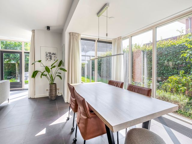 Brink 5, Waddinxveen