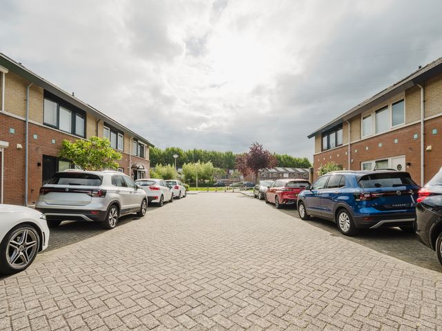 Truus Schröderstraat 5, Spijkenisse