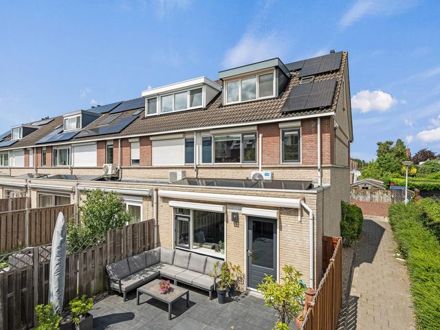 Van Hulststraat 43, Barendrecht