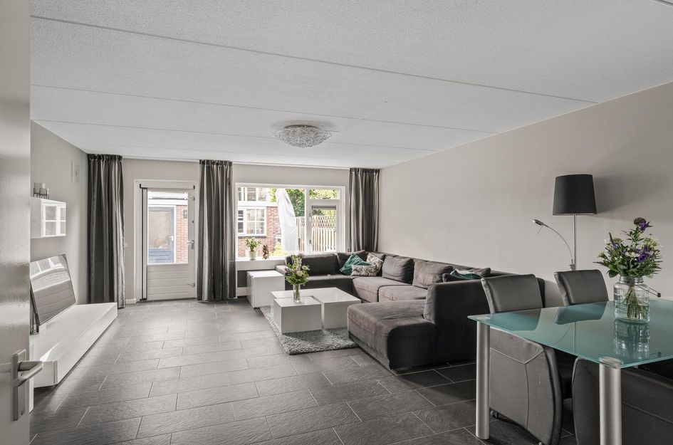 Van Hulststraat 43