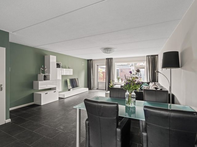 Van Hulststraat 43, Barendrecht