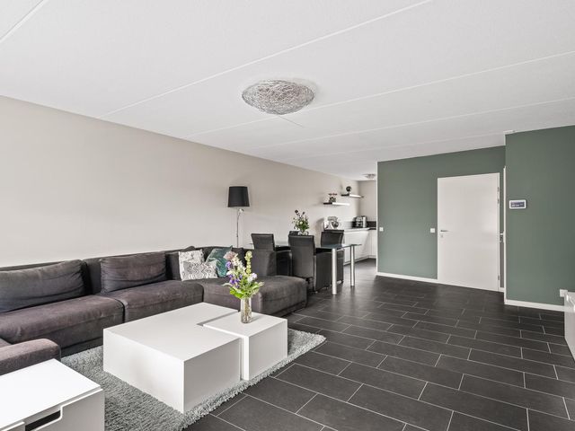 Van Hulststraat 43, Barendrecht
