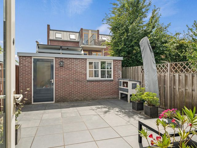 Van Hulststraat 43, Barendrecht