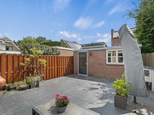 Van Hulststraat 43, Barendrecht