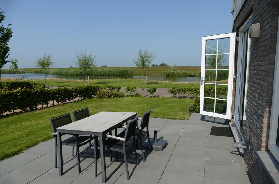 Zeedijk 2 555