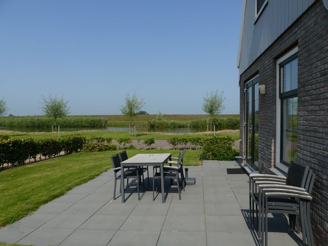 Zeedijk 2 555, Uitdam