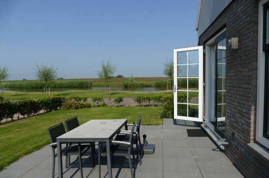 Zeedijk 2 555