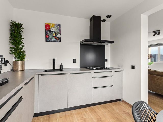 Scharlakenstraat 37, Almere