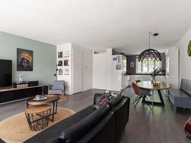 Charles Wilsonstraat 11, Almere
