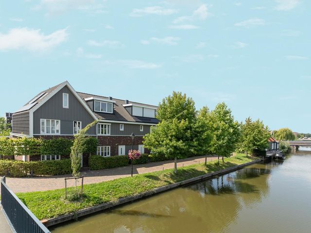 Charles Wilsonstraat 11, Almere