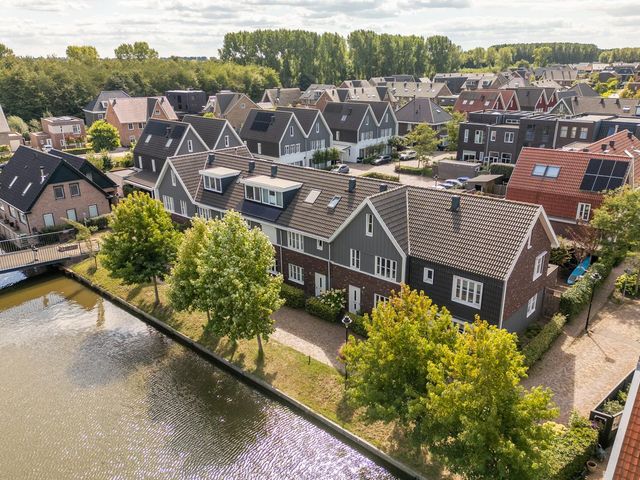 Charles Wilsonstraat 11, Almere