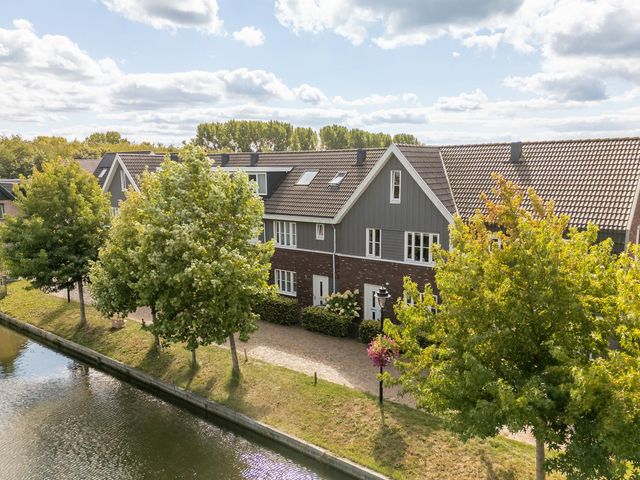 Charles Wilsonstraat 11, Almere