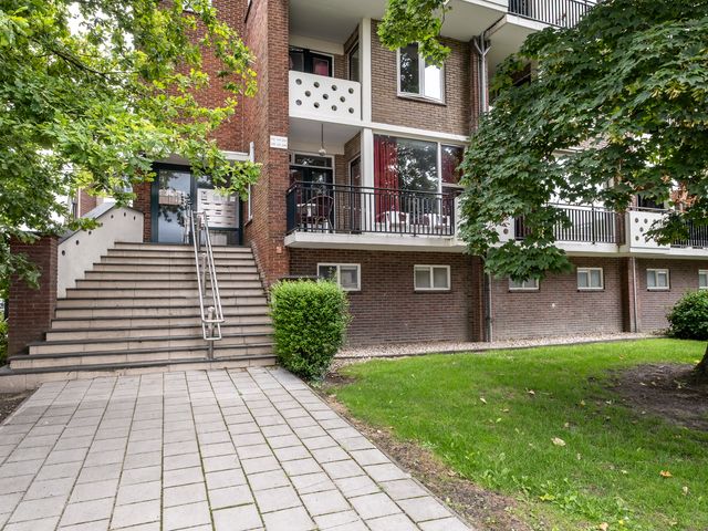 Oldenzaalsestraat 244, Enschede