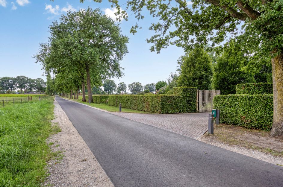 Moerseweg 4