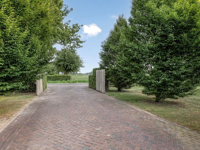 Moerseweg 4, Hooge Zwaluwe
