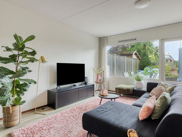 Magnoliastraat 10, Enschede