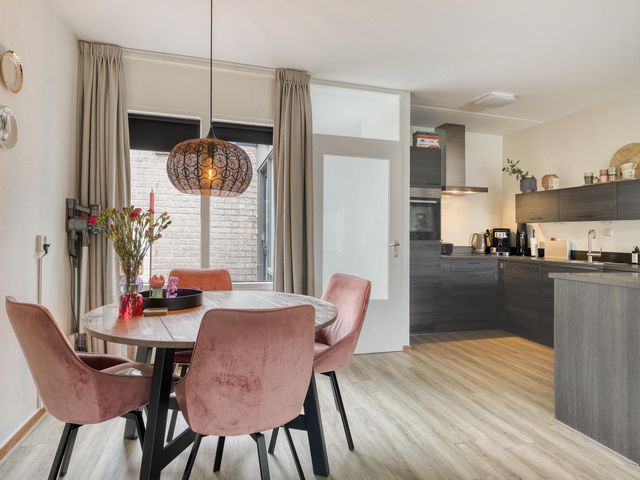 Magnoliastraat 10, Enschede