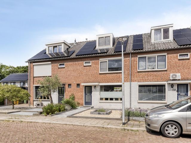 Grimberglaan 21, Almelo