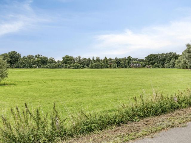 Grimberglaan 21, Almelo
