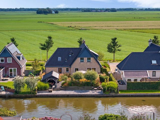 Hoofdweg 112, Burdaard