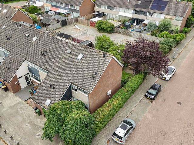 Oude Vlie 98, Emmeloord