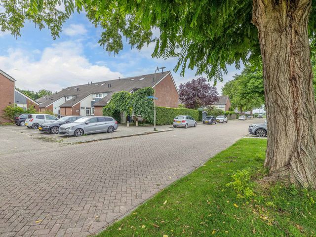 Oude Vlie 98, Emmeloord