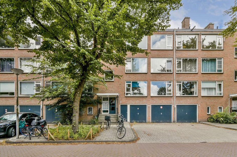 Zuid-Hollandstraat 104 3