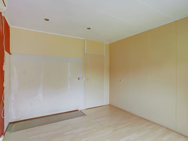 Elzenlaan 18, Emmer-Compascuum