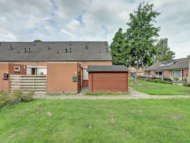 Elzenlaan 18, Emmer-Compascuum