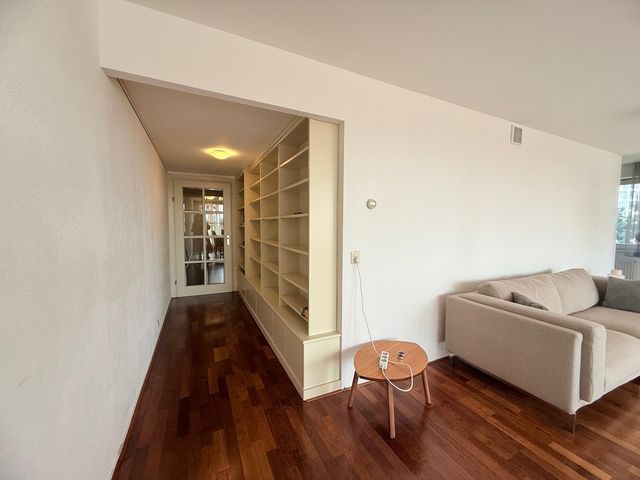 Omval 64, Amsterdam