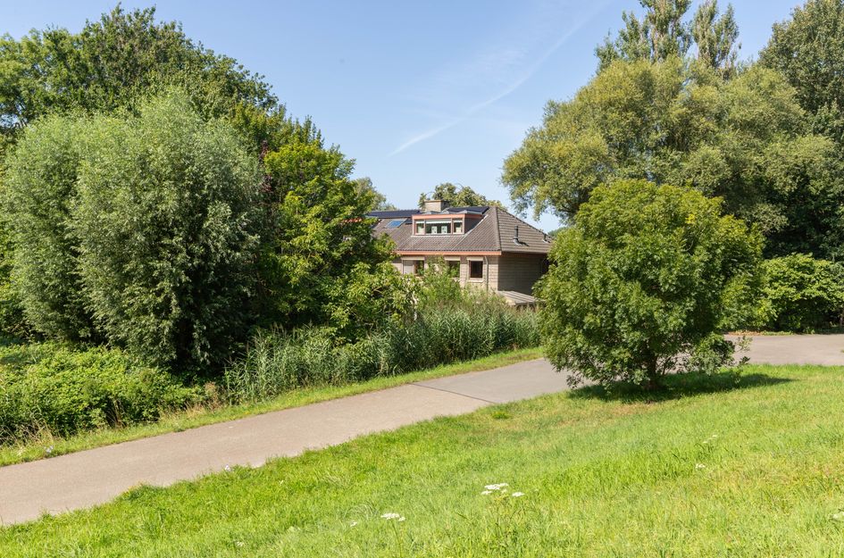Roomburgerweg 34