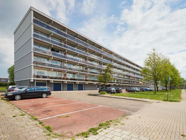 Peter van Anrooylaan 218, Terneuzen